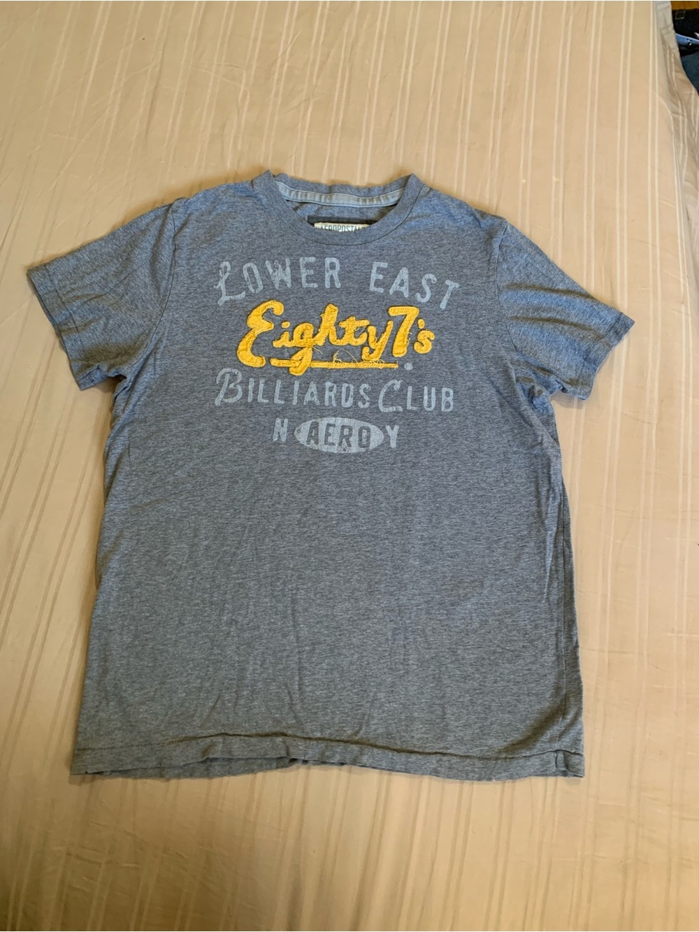 Aeropostale Blue Grey Tee with Yellow 'Eighty7's' Graphic